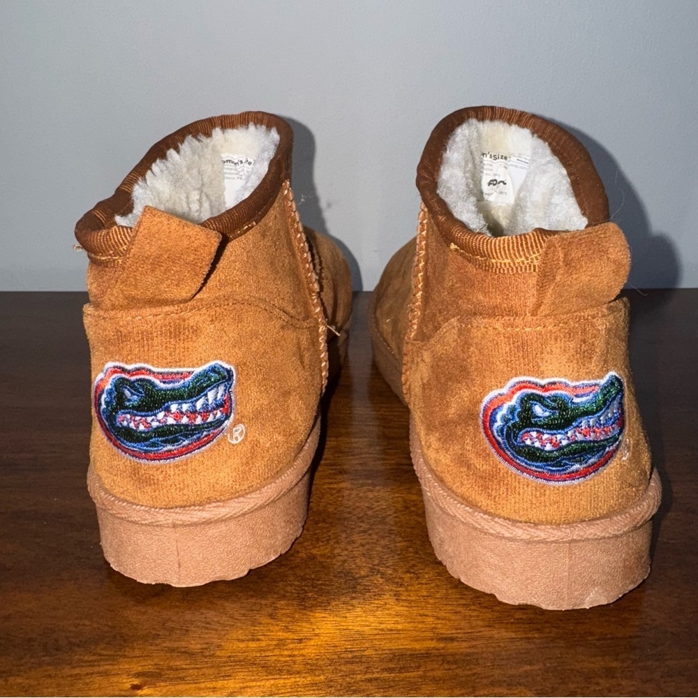 FOCO University of Florida Gators Team Logo Fuzzy Fan Boot Brown Size 7 - Picture 4 of 7